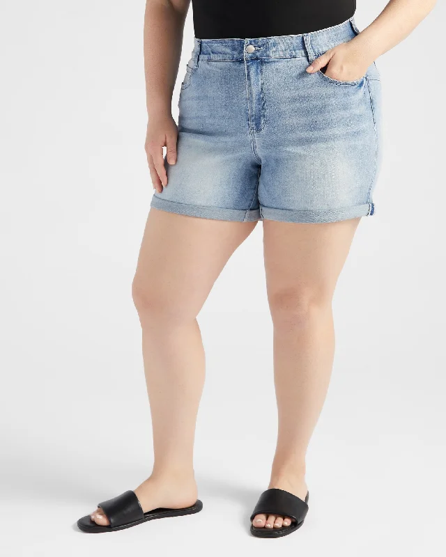 Plus Size Dolly Cuffed Short