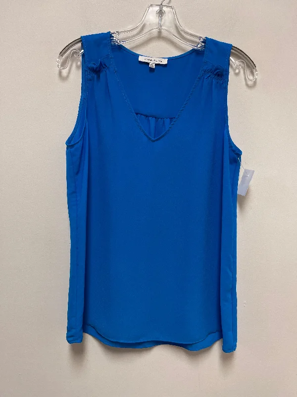 Top Sleeveless By Rose And Olive In Blue, Size: M